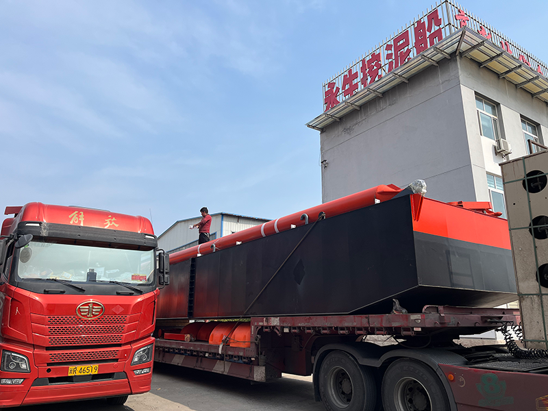 Good Start: First Dredger of the Year Dispatched to Customer