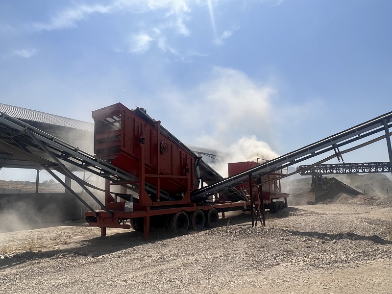 Customized Bulk Stockyard Machinery & Mobile Aggregate Processing Equipment Enter Client’s Construction Site