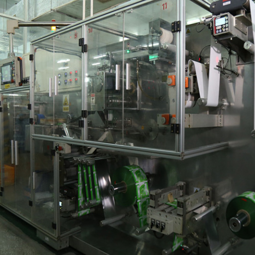 Línea de producción de toallitas húmedas en Hengan Group