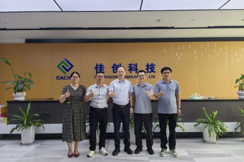 Das Xiamen Ocean Vocational College besucht Gachn Technology, um die Zusammenarbeit zwischen Industrie und Bildung zu stärken.