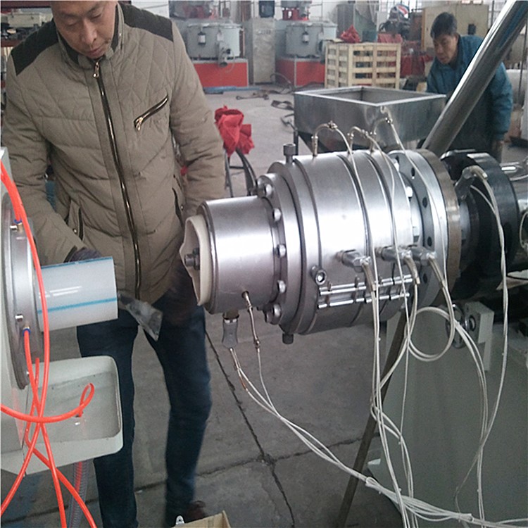 hdpe pipe extruder