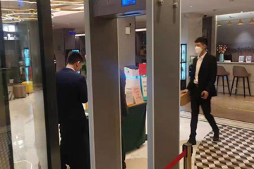 Hong Kong deblochează controlul epidemiei într-o manieră ordonată