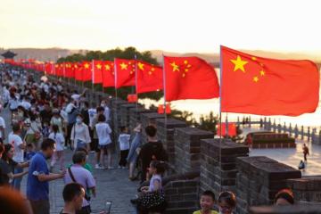 Chinese tourists favor domestic, patriotic trips during National Day holiday
