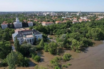 Des milliers de personnes évacuées après la destruction d'un barrage