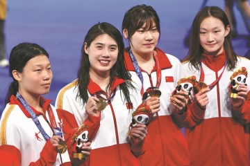 Zhang Yufei n'a dormi que quatre heures pour participer à l'Universiade et a remporté la médaille d'or