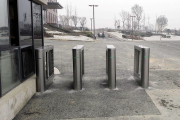 yhä useampaan paikkaan asennetaan kulunvalvontakäytäväportit