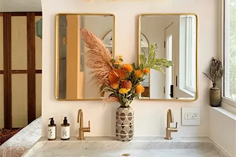 Are Vanity Wall Lights Suitable for All Makeup Mirror Sizes?