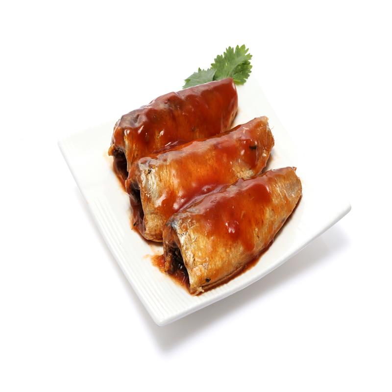 Консервированные сардины в томатном соусе