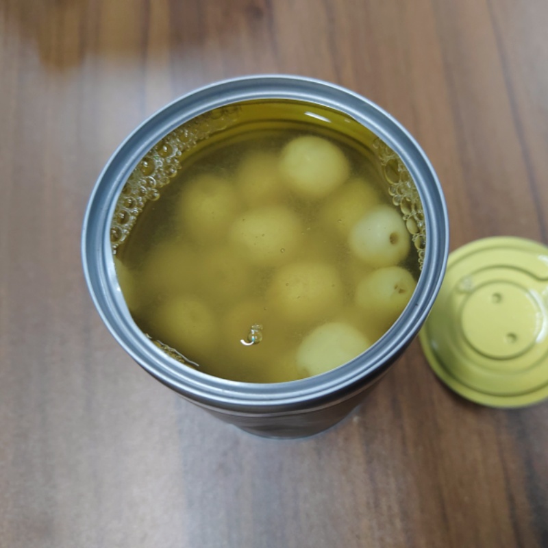 Canned Lotus Seeds in Syrup Factory