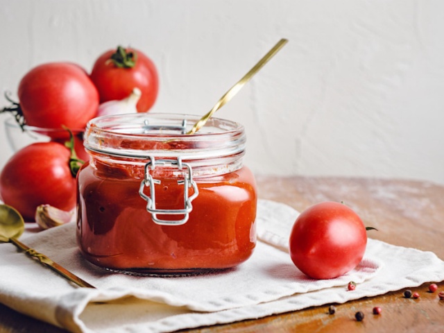 Understanding the Difference Between Tomato Sauce, Tomato Puree, and Tomato Paste