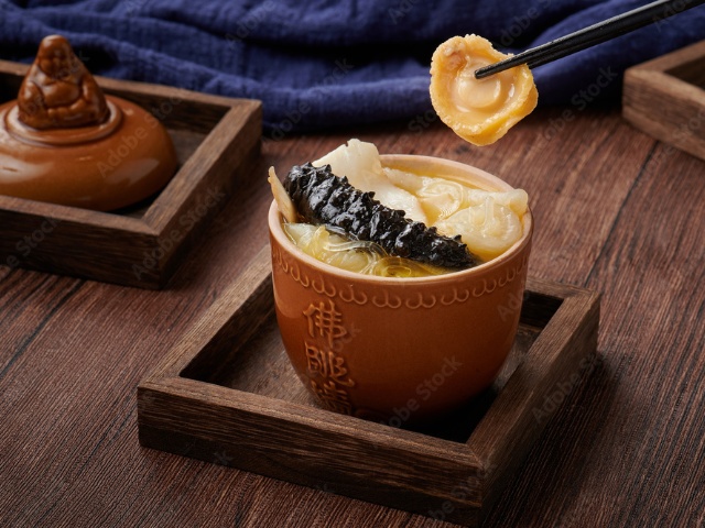 La legendaria delicia: Buda salta el muro La legendaria delicia: Buda salta el muro