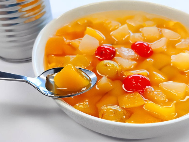 Cóctel de frutas enlatado Amoytop: una delicia para los mercados globales durante todo el año
