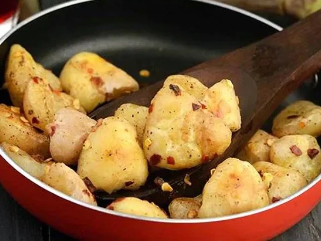 Water chestnuts Water chestnuts