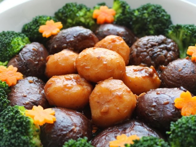 Water chestnuts Water chestnuts