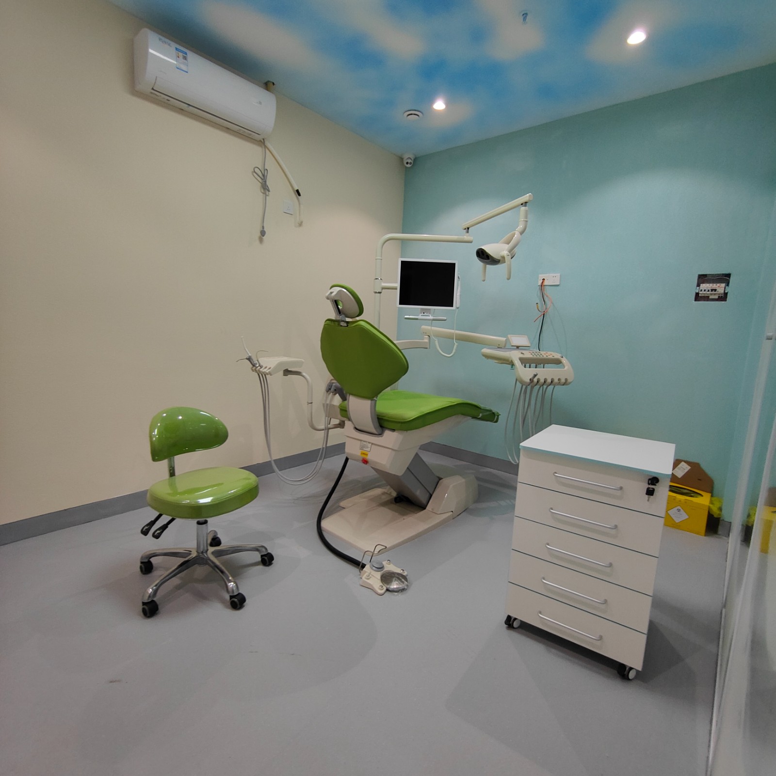 Dental Chair Maintenance And Simple Operation And Maintenance Tips