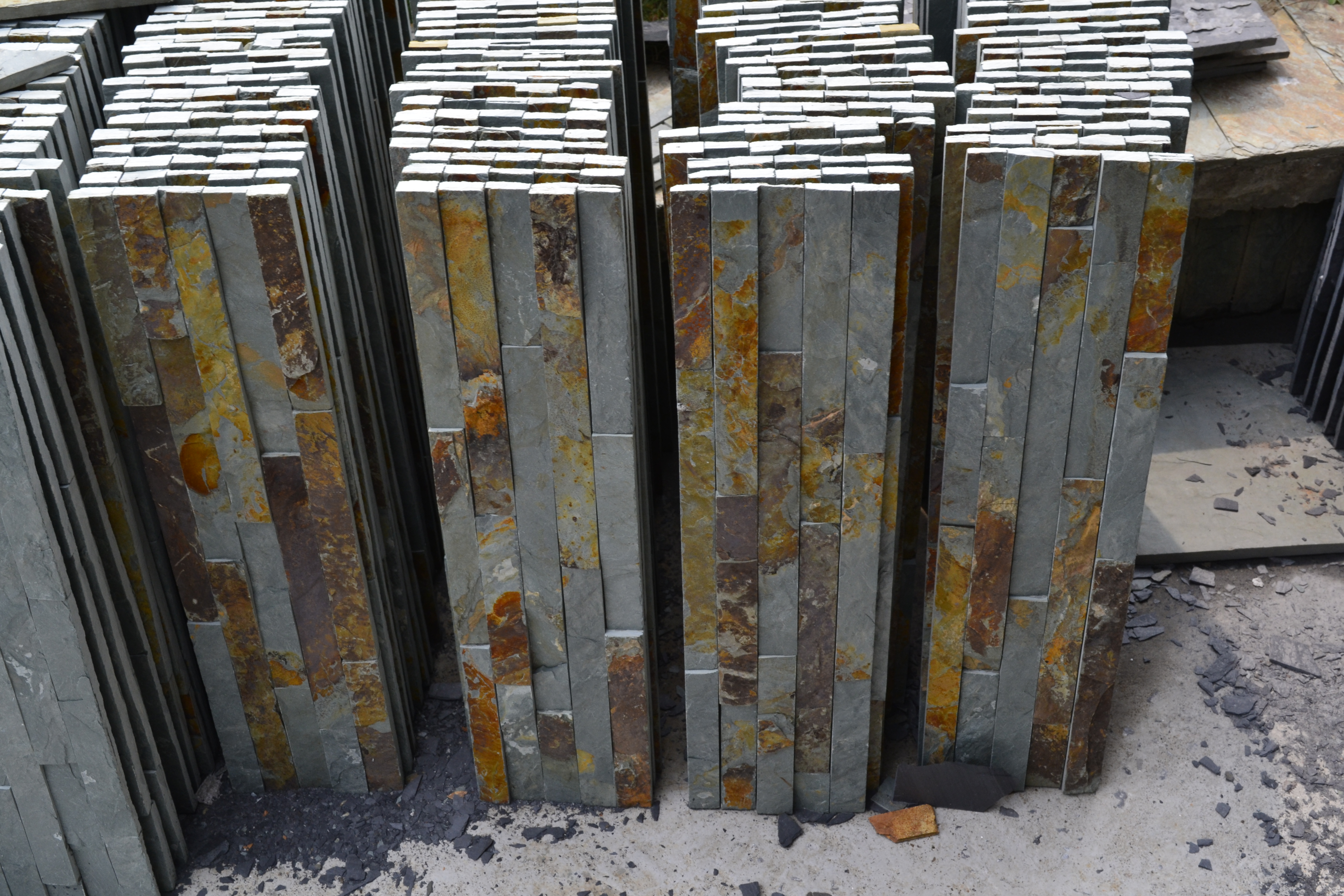 Rusty Slate Ledger Stone Panel Tile