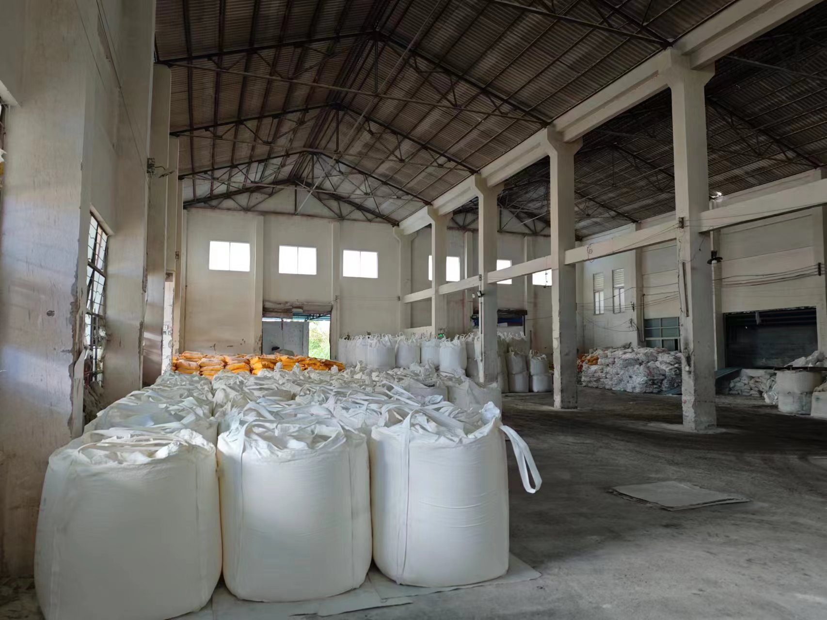 Where is the use of ABC dry powder extinguishing agent prohibited？