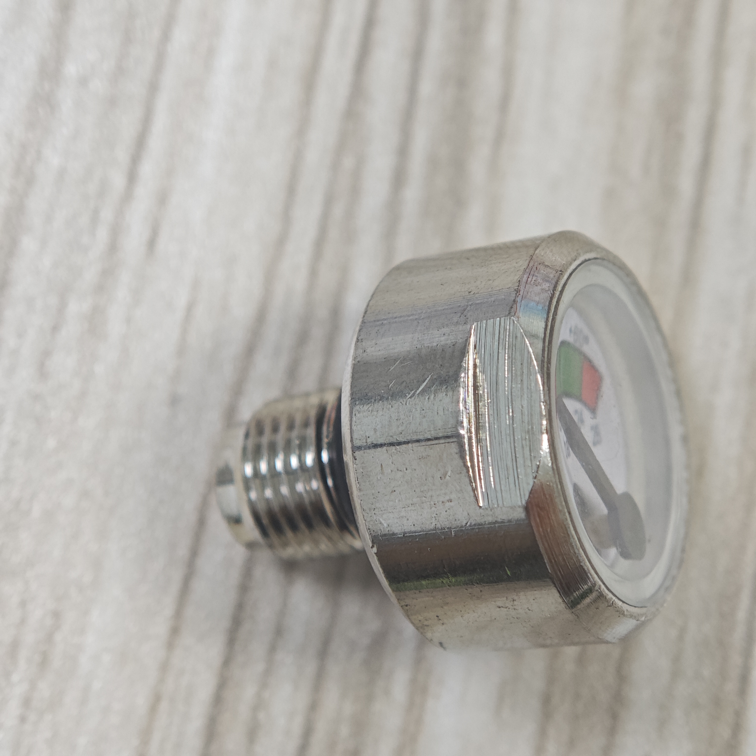 pressure gauge