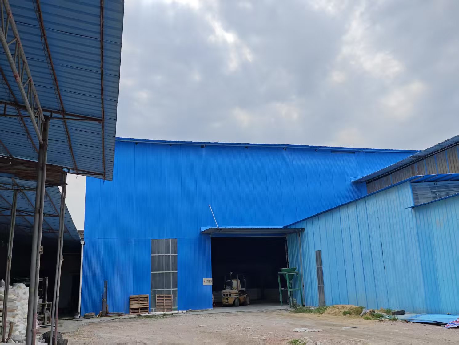 Preventing Caking of Dry Powder Fire Extinguishing Agents: 5 Steps to Overcome Storage Challenges in Hot and Humid Environments