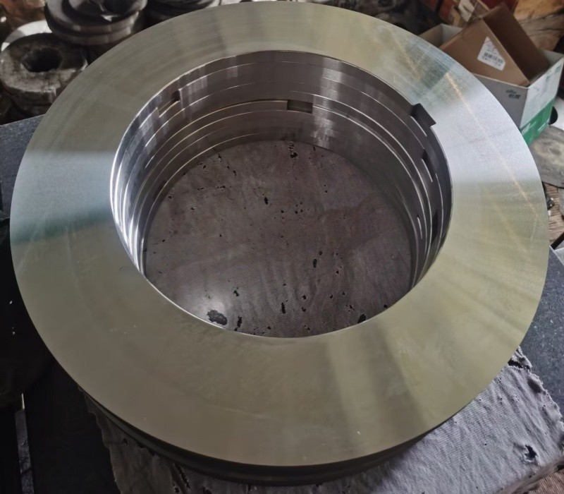 Fine grinding blade