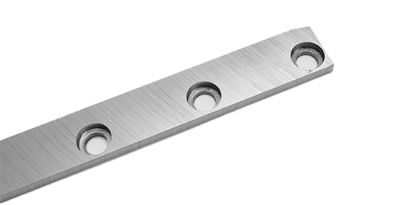 Couteau à lame croisée, lame enclume, pince à serviette