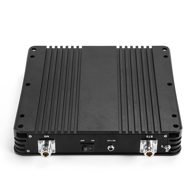 75dB 2G 3G 4G Quad Band Signal Extender Booster With LCD Display