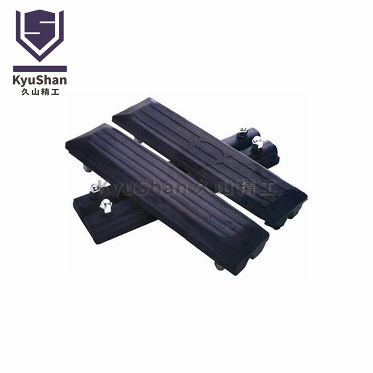 All Kinds Of Excavator Rubber Tracks