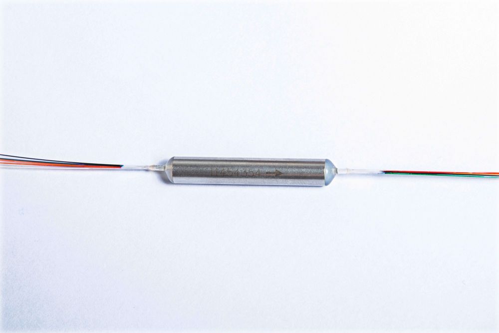 4×4-7×7 optischer Inline-Isolator (ISO)