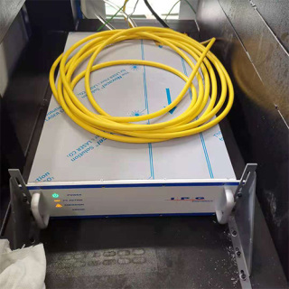 Mașină de tăiat cu laser cu fibre cu un singur pat 1540