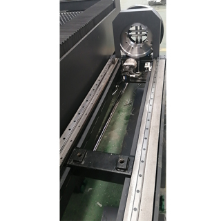 Plate and tube integrated laser cutting machine
