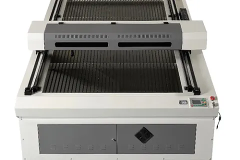 Macchina per incisione e taglio laser Co2 su metalli e non metalli