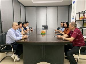 Powitaj prezesa stowarzyszenia wystaw Guangdong, aby odwiedzić Sintop w celu wymiany akademickiej