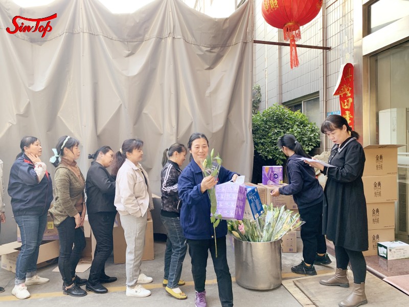 Perlengkapan Sintop merayakan Hari Perempuan Internasional