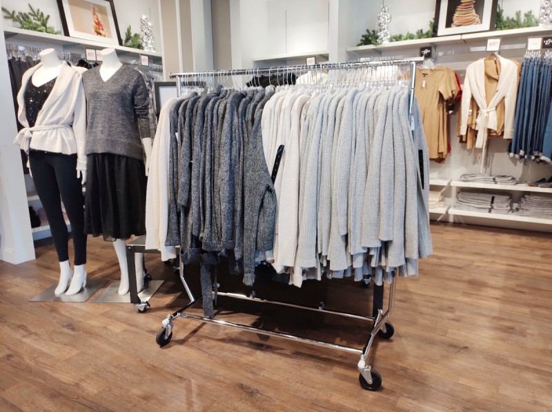 Sintop Redefines Excellence with Chrome Plated Display Racks