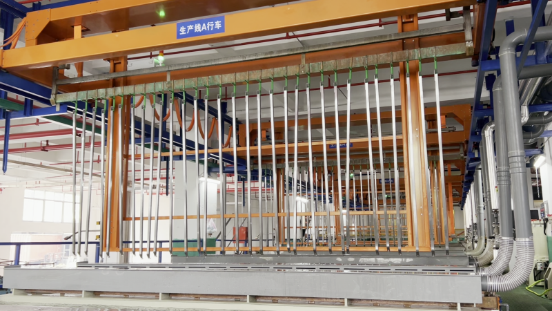 Itaas ang Iyong Brand gamit ang Aming Automated Chrome Line para sa Display Racks