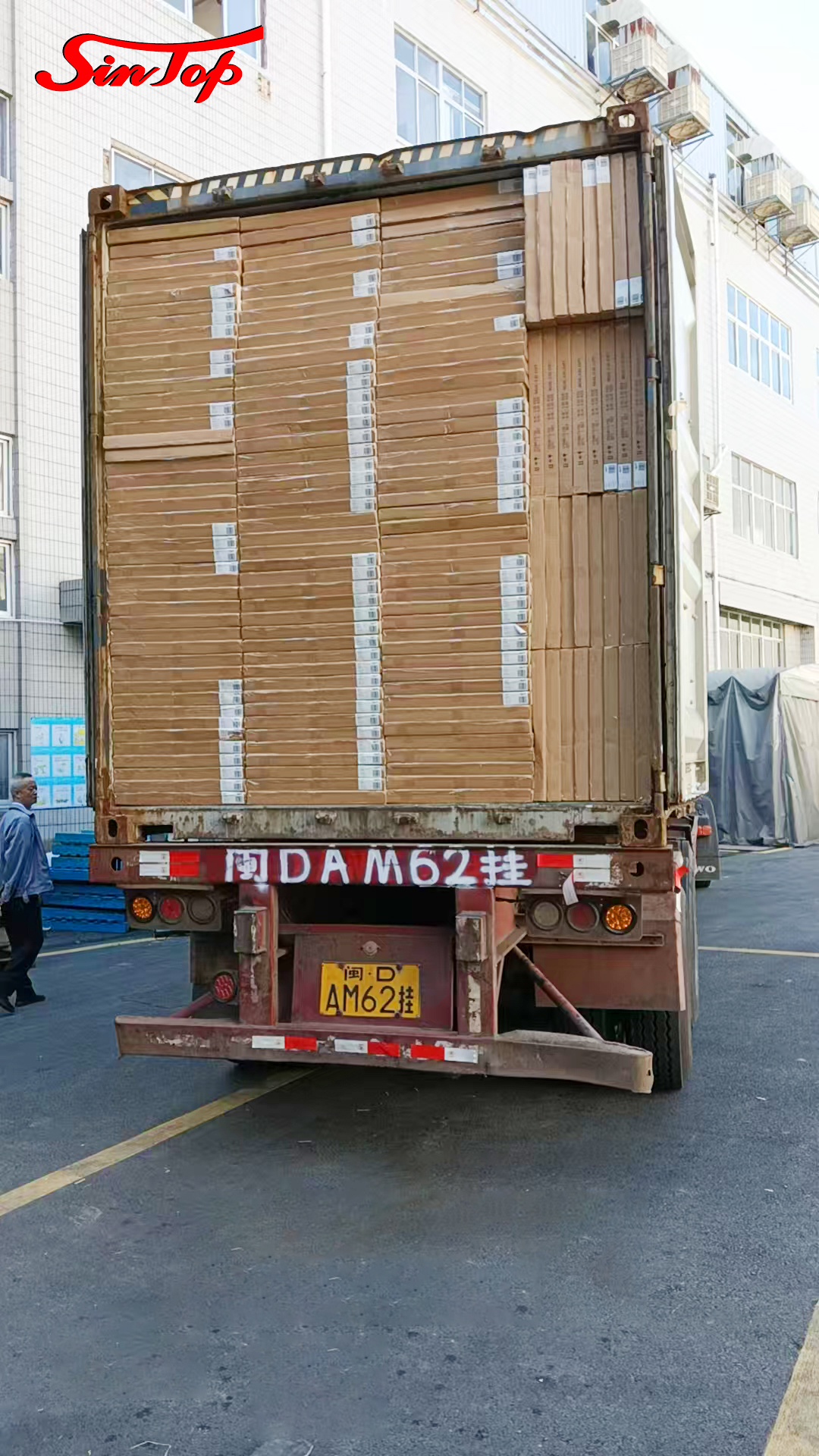 Xếp hàng vào container hoàn hảo đảm bảo tận dụng 100% không gian