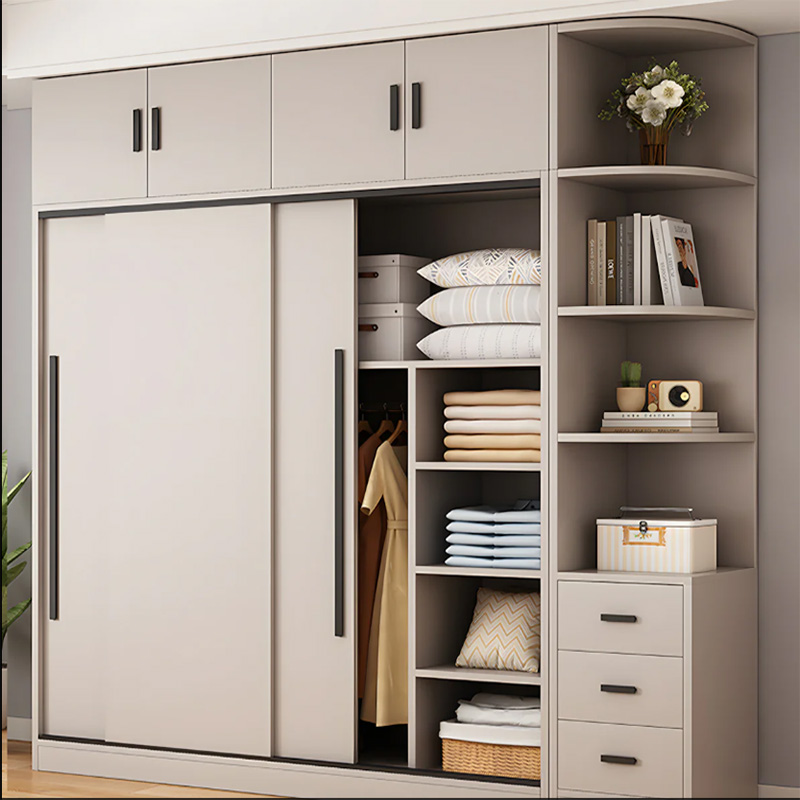 Tủ quần áo cửa trượt thiết kế riêng với kệ mở tích hợp.