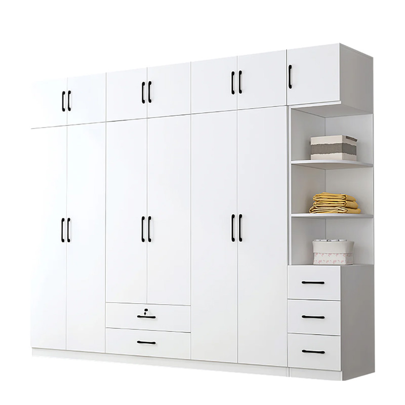 Hệ thống tủ quần áo dạng mô-đun màu trắng, thiết kế mở với bố cục tùy chỉnh.