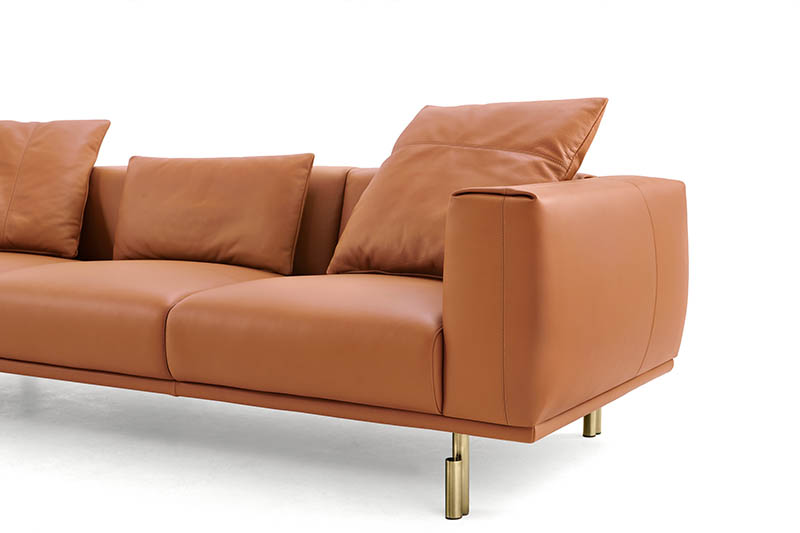 Cottage Style Living Room Sofa