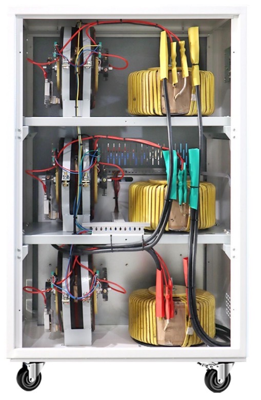Single phase voltage stabilizer