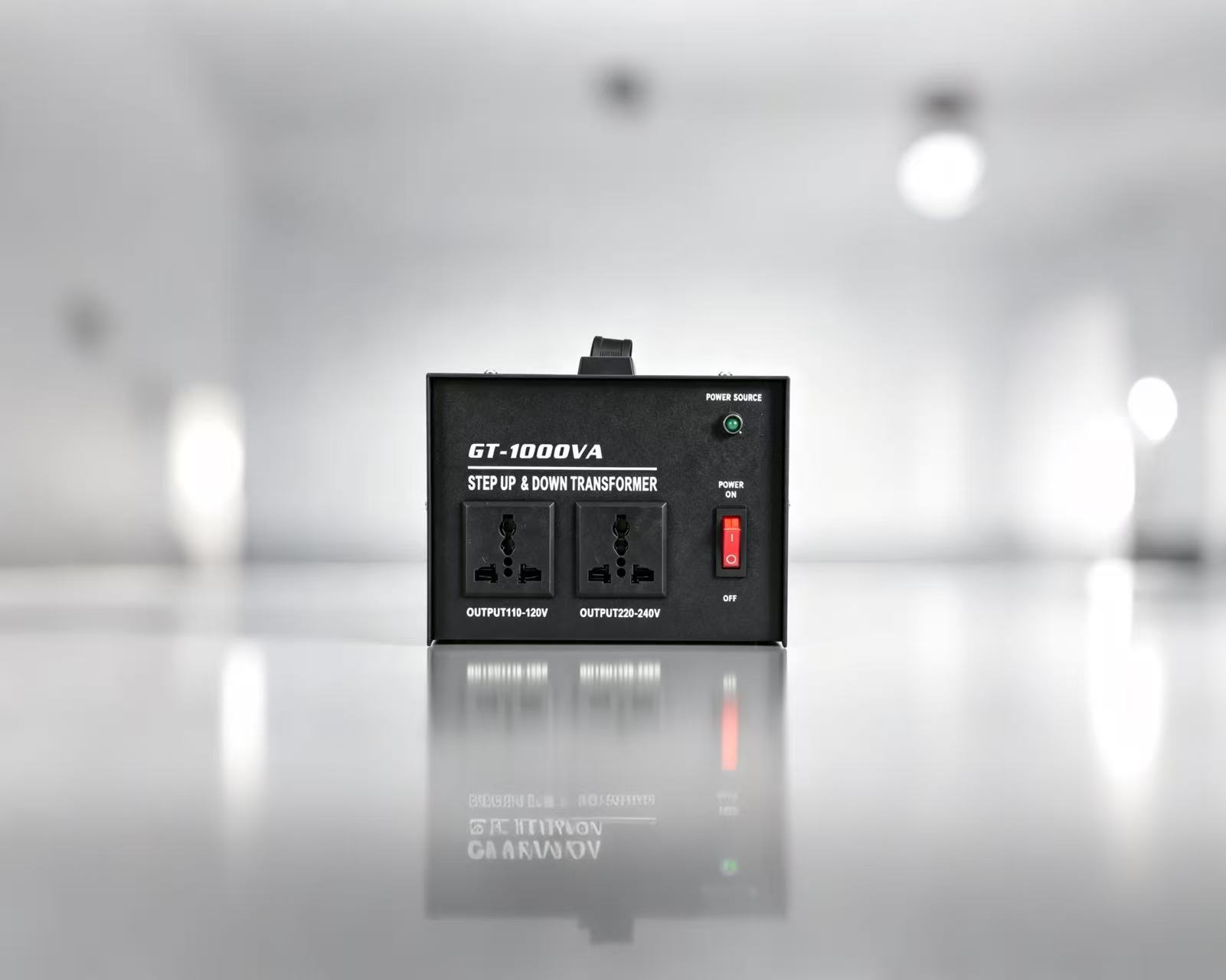 Portable AC Voltage Converter