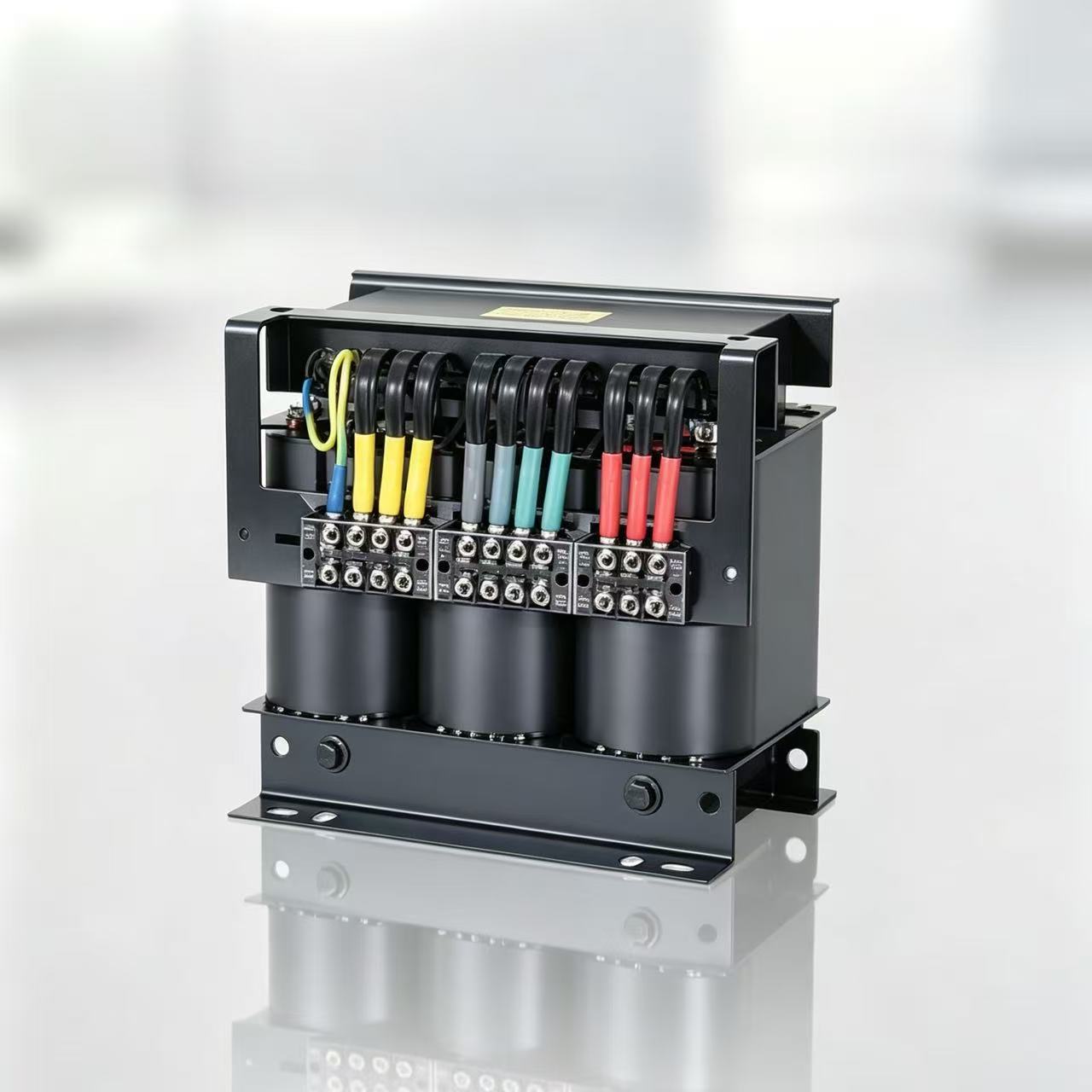 Low Voltage Three Phase Transformer