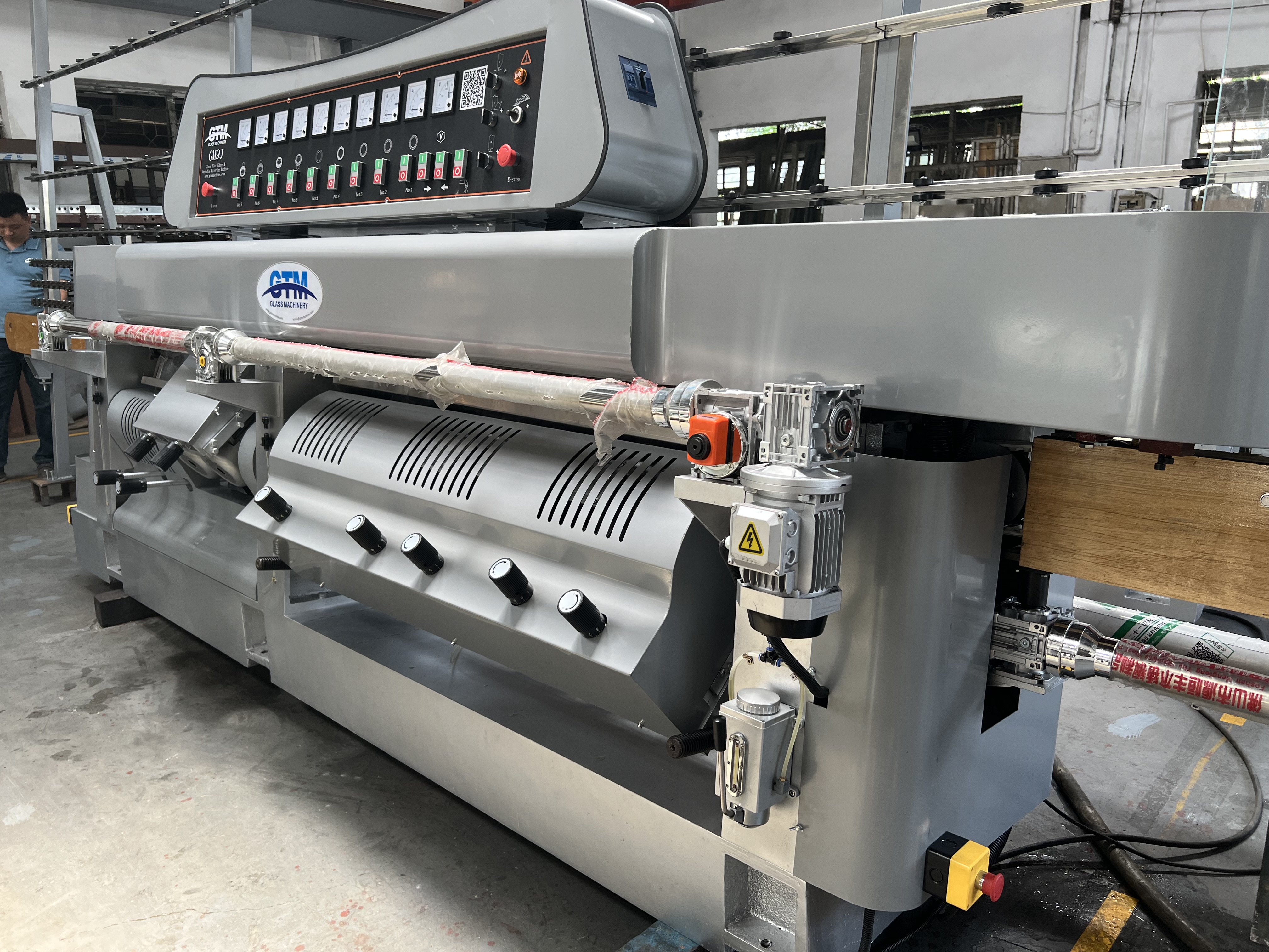 Nguyên lý hoạt động của máy viền kính