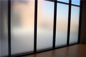 Understanding Frosted Glass: Composition, Benefits, and Applications