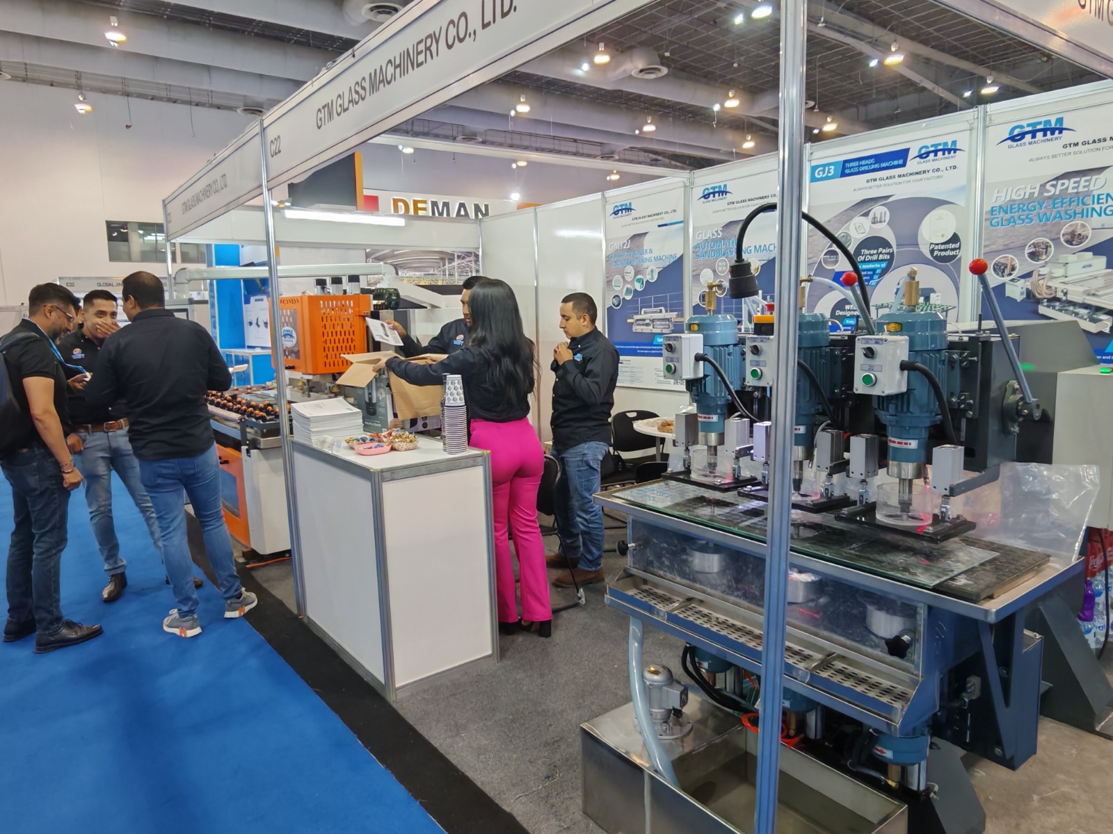 CNC glass cut out machine