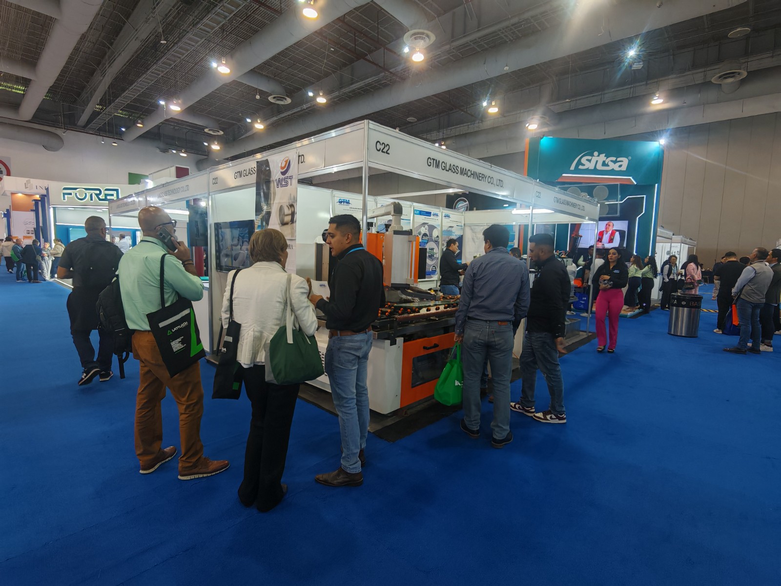 CNC glass cut out machine