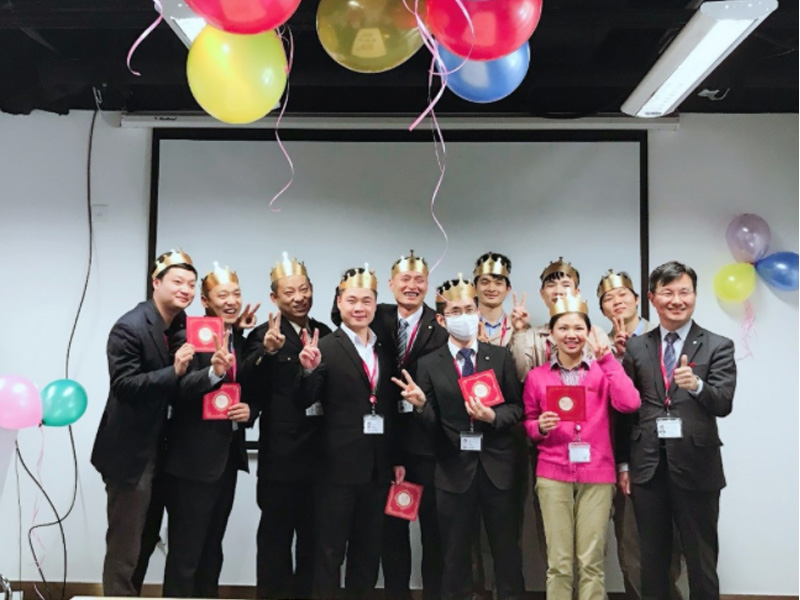 Perayaan ulang tahun staf