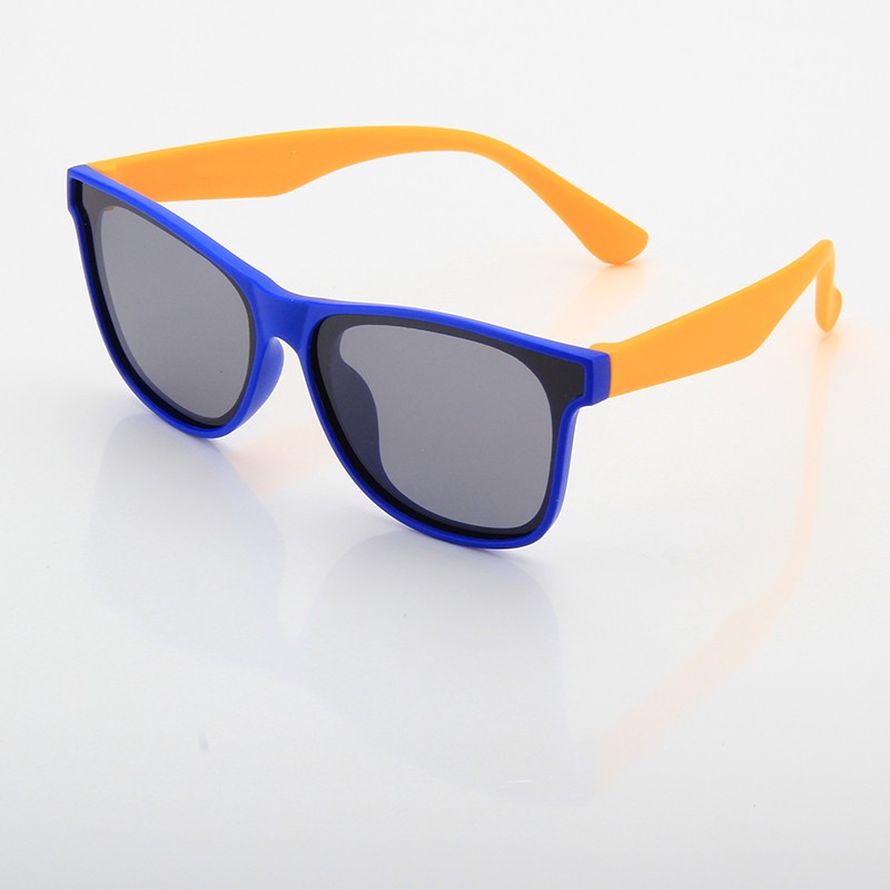 Fashion Designed Sunglasses For Kids