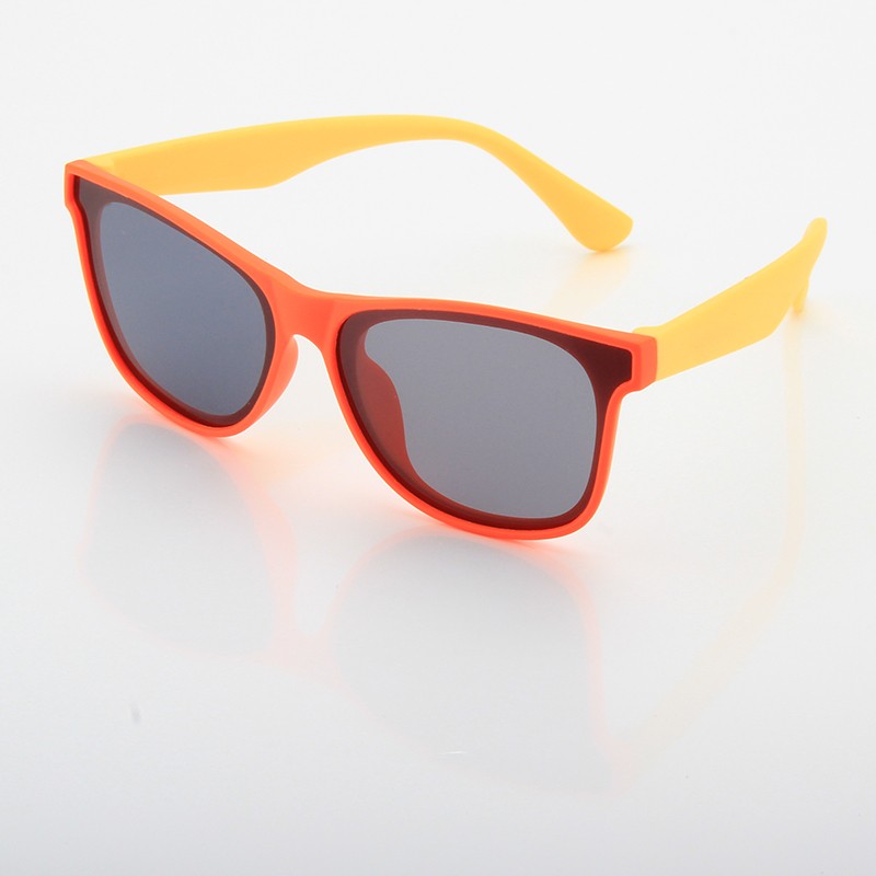 Fashion Designed Sunglasses For Kids