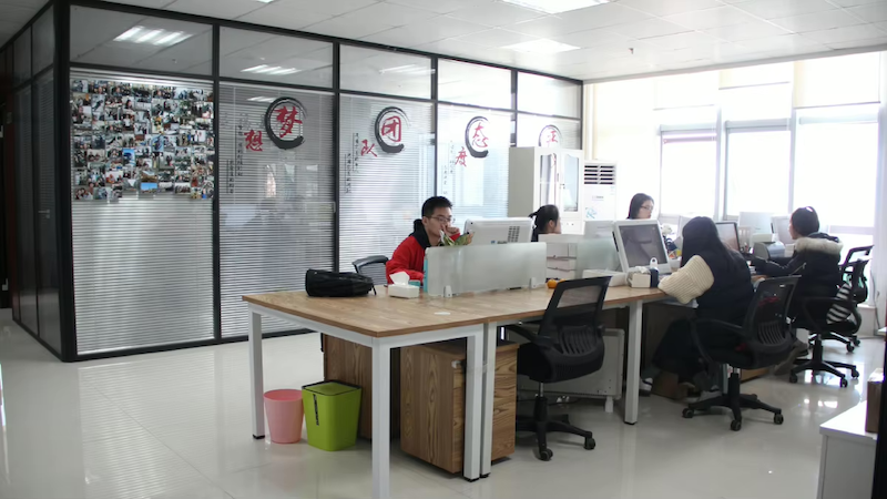 От детских оправ для очков до модных очков для взрослых: как один поставщик может удовлетворить все ваши потребности в товарах.